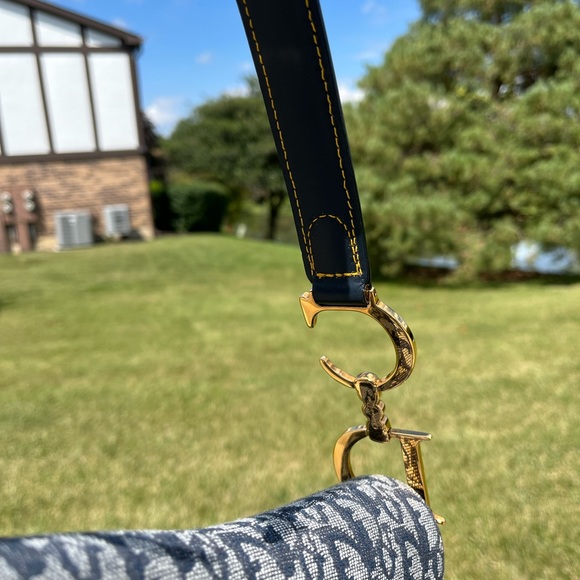 AUTHENTIC CHRISTIAN DIOR SADDLE BAG - Picture 14 of 14